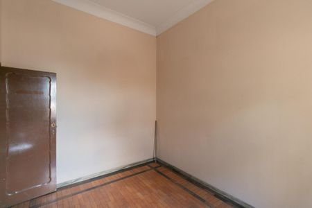 Casa à venda com 1000m², 5 quartos e 8 vagas Casa à venda com 1000m², 5 quartos e 8 vagasQuarto 3