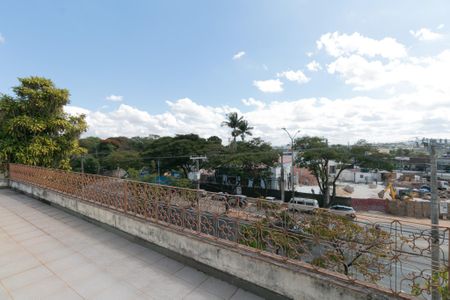 Casa à venda com 1000m², 5 quartos e 8 vagas Casa à venda com 1000m², 5 quartos e 8 vagasCobertura