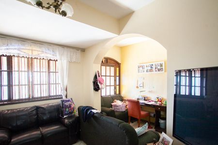 Casa à venda com 290m², 3 quartos e 3 vagasSala 1