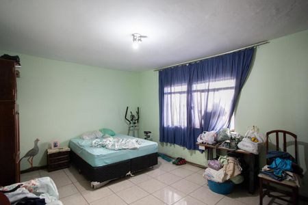 Casa à venda com 290m², 3 quartos e 3 vagasSuíte