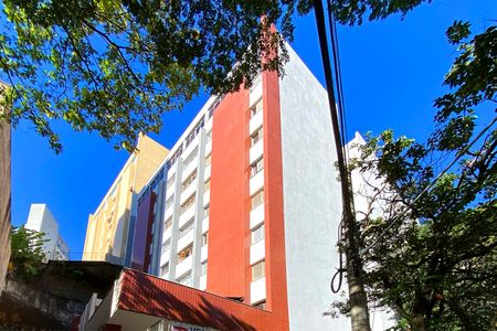 Apartamento para alugar com 88m², 2 quartos e 1 vaga Apartamento para alugar com 88m², 2 quartos e 1 vagaFachada
