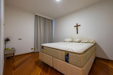 Apartamento para alugar com 145m², 3 quartos e 1 vaga Apartamento para alugar com 145m², 3 quartos e 1 vagaSuíte