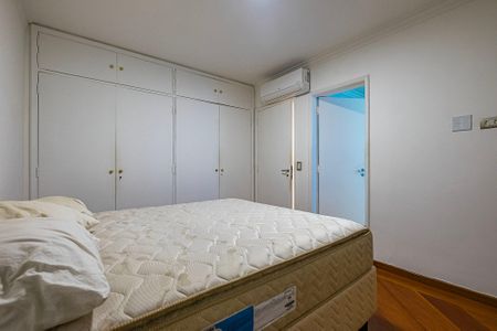 Apartamento para alugar com 145m², 3 quartos e 1 vaga Apartamento para alugar com 145m², 3 quartos e 1 vagaSuíte
