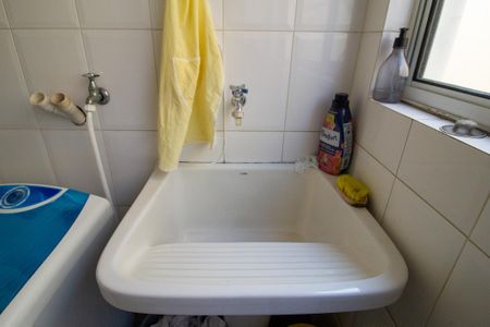 Casa de condomínio para alugar com 340m², 4 quartos e 3 vagasÁrea de Serviço