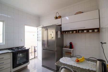 Casa de condomínio para alugar com 340m², 4 quartos e 3 vagasCozinha