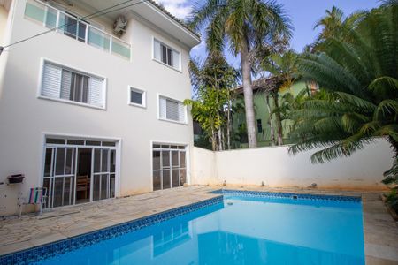 Casa de condomínio para alugar com 340m², 4 quartos e 3 vagasPiscina
