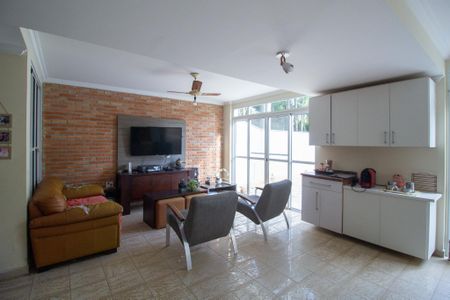 Casa de condomínio para alugar com 340m², 4 quartos e 3 vagasÁrea gourmet