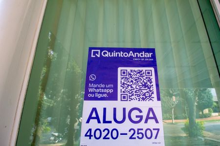 Casa de condomínio para alugar com 340m², 4 quartos e 3 vagasPlaca