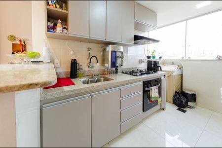 Apartamento à venda com 68m², 2 quartos e 1 vagaCozinha