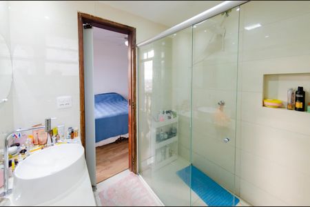 Apartamento à venda com 68m², 2 quartos e 1 vagaBanheiro suíte