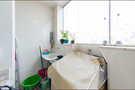 Apartamento à venda com 68m², 2 quartos e 1 vagaÁrea de serviço