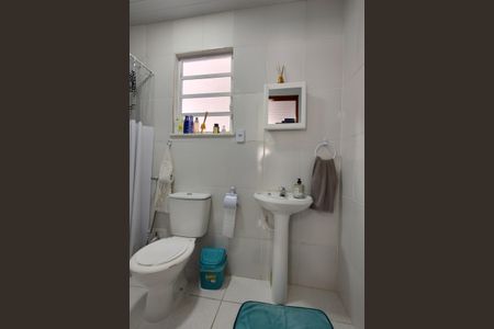 Casa de condomínio à venda com 113m², 3 quartos e 2 vagasBanheiro da Suíte