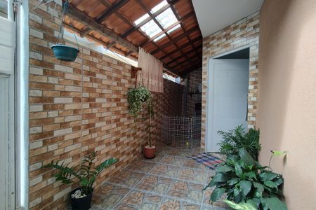 Casa de condomínio à venda com 113m², 3 quartos e 2 vagas Casa de condomínio à venda com 113m², 3 quartos e 2 vagasVaranda
