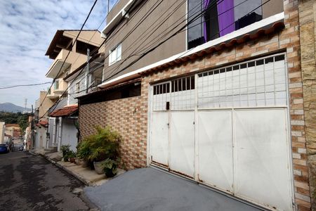 Casa de condomínio à venda com 113m², 3 quartos e 2 vagas Casa de condomínio à venda com 113m², 3 quartos e 2 vagasFachada