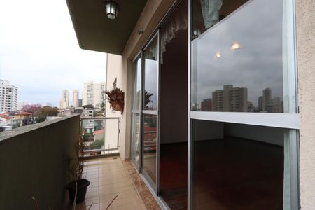 Apartamento à venda com 110m², 3 quartos e 2 vagasVaranda