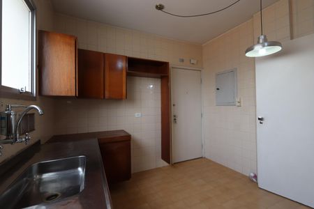 Apartamento à venda com 110m², 3 quartos e 2 vagasCozinha
