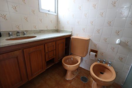 Apartamento à venda com 110m², 3 quartos e 2 vagasBanheiro da Suíte