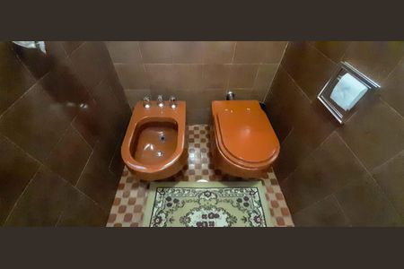 Casa à venda com 250m², 2 quartos e 4 vagas