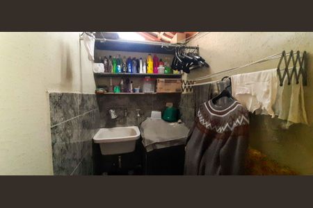 Casa à venda com 250m², 2 quartos e 4 vagas Casa à venda com 250m², 2 quartos e 4 vagasÁrea de Serviço