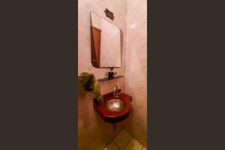 Casa à venda com 250m², 2 quartos e 4 vagas