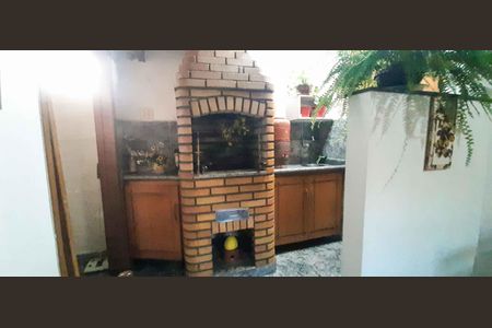 Casa à venda com 250m², 2 quartos e 4 vagas