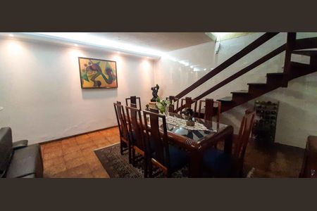 Casa à venda com 250m², 2 quartos e 4 vagas