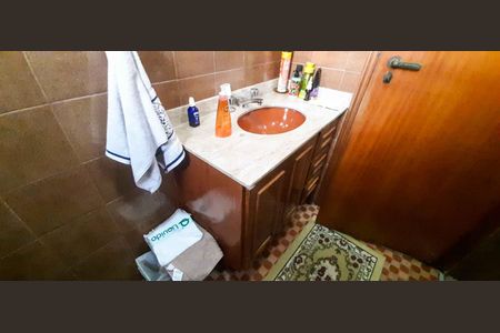 Casa à venda com 250m², 2 quartos e 4 vagas