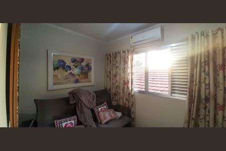 Casa à venda com 250m², 2 quartos e 4 vagas