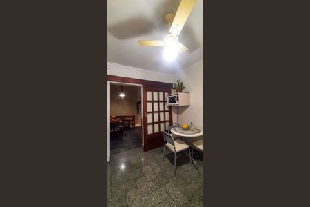 Casa à venda com 250m², 2 quartos e 4 vagas