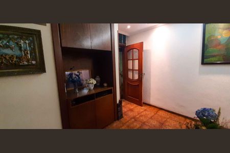 Casa à venda com 250m², 2 quartos e 4 vagas