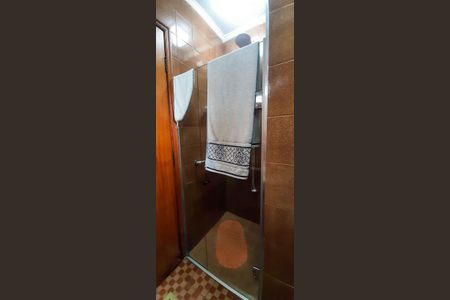 Casa à venda com 250m², 2 quartos e 4 vagas