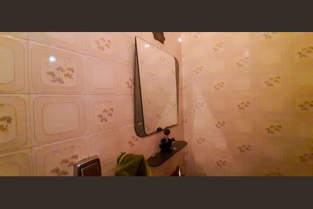 Casa à venda com 250m², 2 quartos e 4 vagas