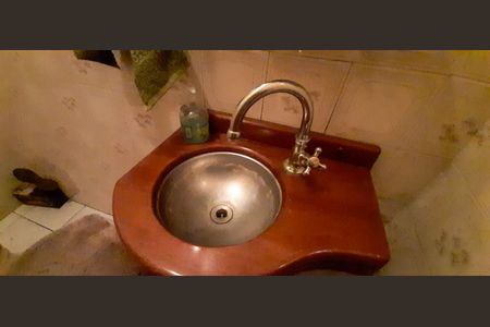 Casa à venda com 250m², 2 quartos e 4 vagas