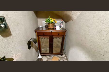 Casa à venda com 250m², 2 quartos e 4 vagas