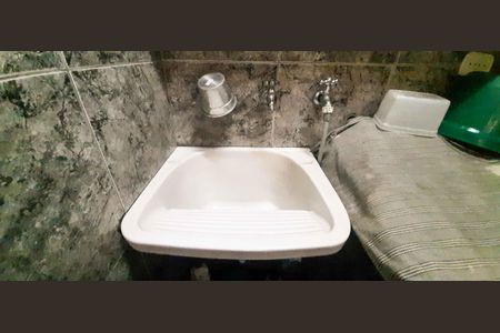 Casa à venda com 250m², 2 quartos e 4 vagas