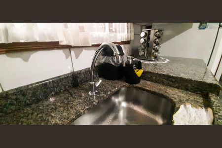 Casa à venda com 250m², 2 quartos e 4 vagas