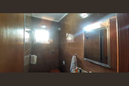 Casa à venda com 250m², 2 quartos e 4 vagas Casa à venda com 250m², 2 quartos e 4 vagasBanheiro Social