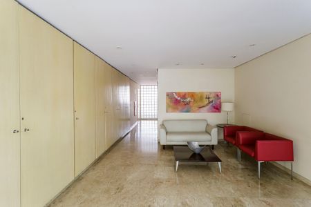 Apartamento à venda com 75m², 2 quartos e 1 vagaHall social