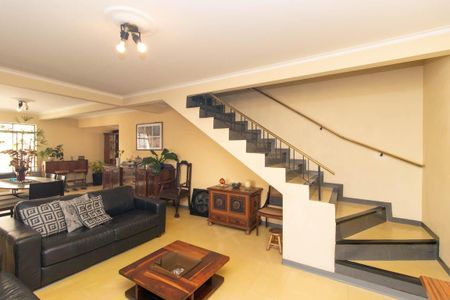 Casa à venda com 201m², 5 quartos e 2 vagasSala