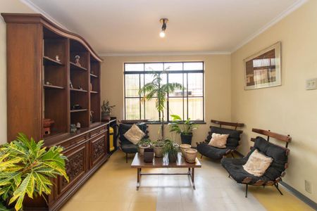 Casa à venda com 201m², 5 quartos e 2 vagasSala