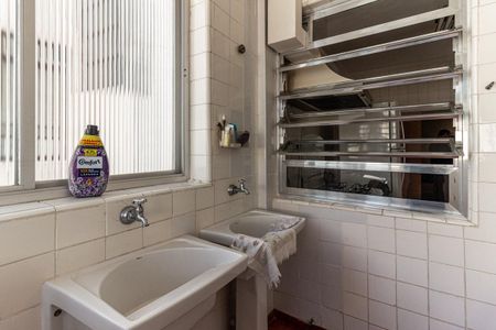 Apartamento à venda com 180m², 3 quartos e 1 vagaÁrea de Serviço