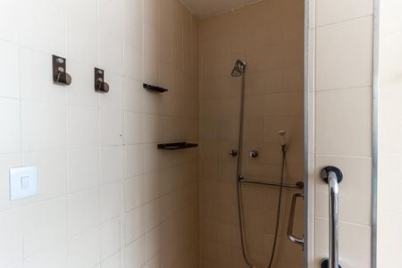 Apartamento à venda com 180m², 3 quartos e 1 vagaBanheiro 2