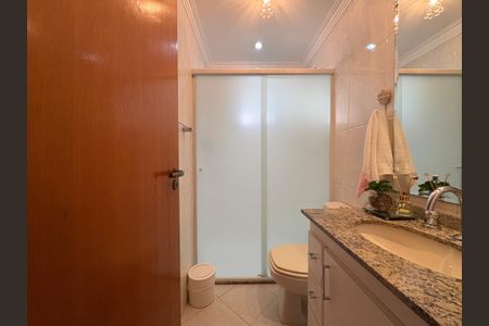 Apartamento à venda com 142m², 3 quartos e 7 vagasBanheiro suíte 3