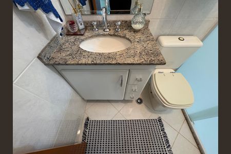 Apartamento à venda com 142m², 3 quartos e 7 vagasBanheiro suíte 2