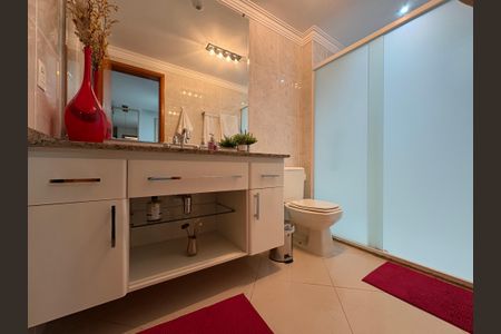 Apartamento à venda com 142m², 3 quartos e 7 vagasBanheiro suíte 1