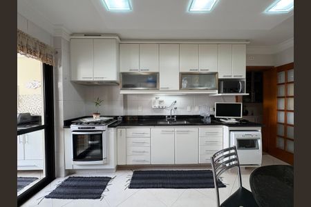 Apartamento à venda com 142m², 3 quartos e 7 vagasCozinha