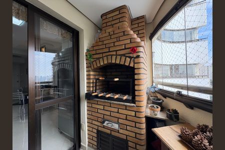 Apartamento à venda com 142m², 3 quartos e 7 vagasÁrea gourmet