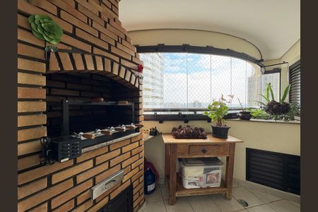 Apartamento à venda com 142m², 3 quartos e 7 vagasÁrea gourmet