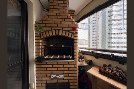 Apartamento à venda com 142m², 3 quartos e 7 vagasÁrea gourmet