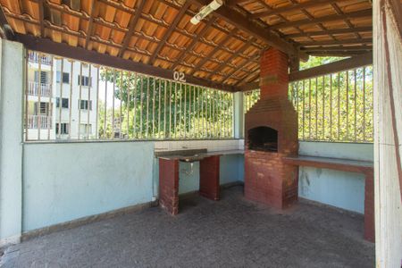 Apartamento para alugar com 54m², 2 quartos e sem vagaÁrea comum - Churrasqueira